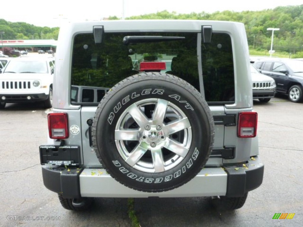 2013 Wrangler Unlimited Sahara 4x4 - Billet Silver Metallic / Black photo #4