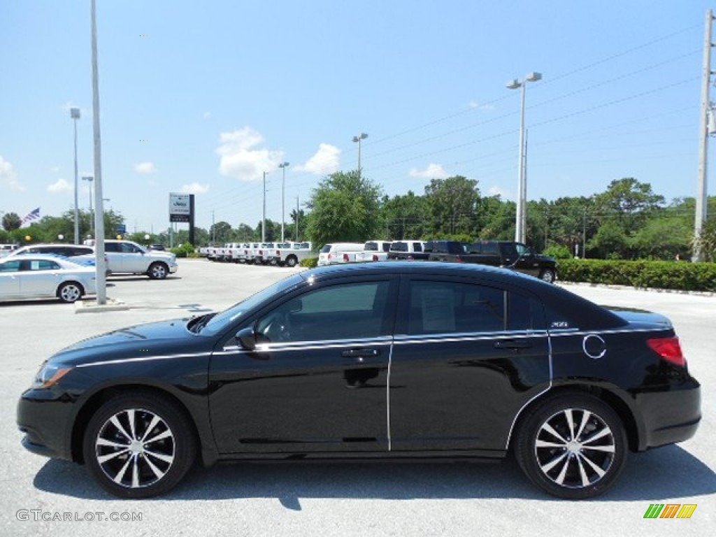 2013 200 S Sedan - Black / Black photo #2