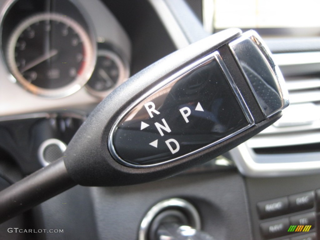 2010 E 550 Sedan - Arctic White / Black photo #11