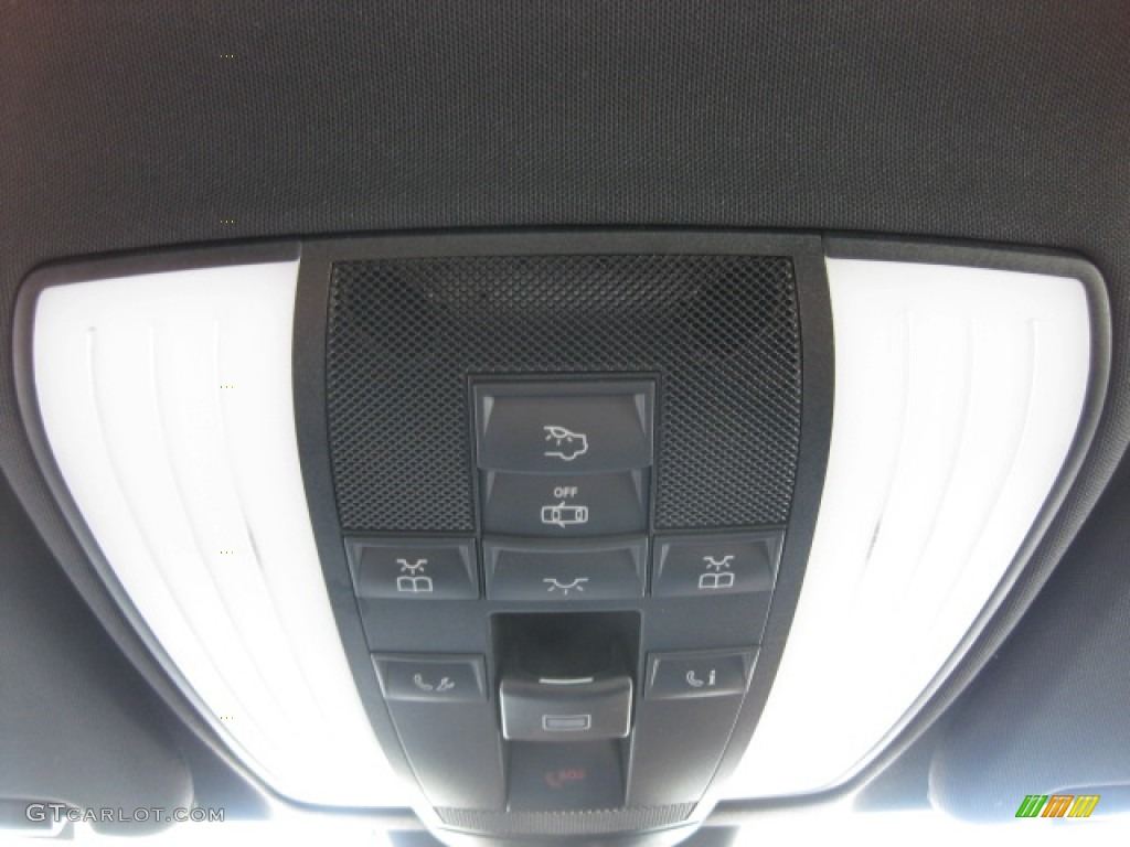 2010 E 550 Sedan - Arctic White / Black photo #18