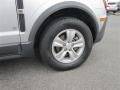 2009 Saturn VUE XE Wheel and Tire Photo