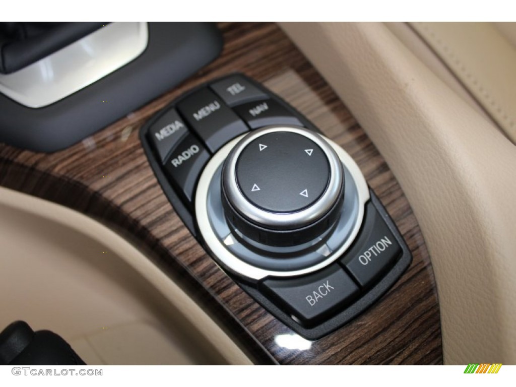 2014 BMW X1 xDrive28i Controls Photo #81505449