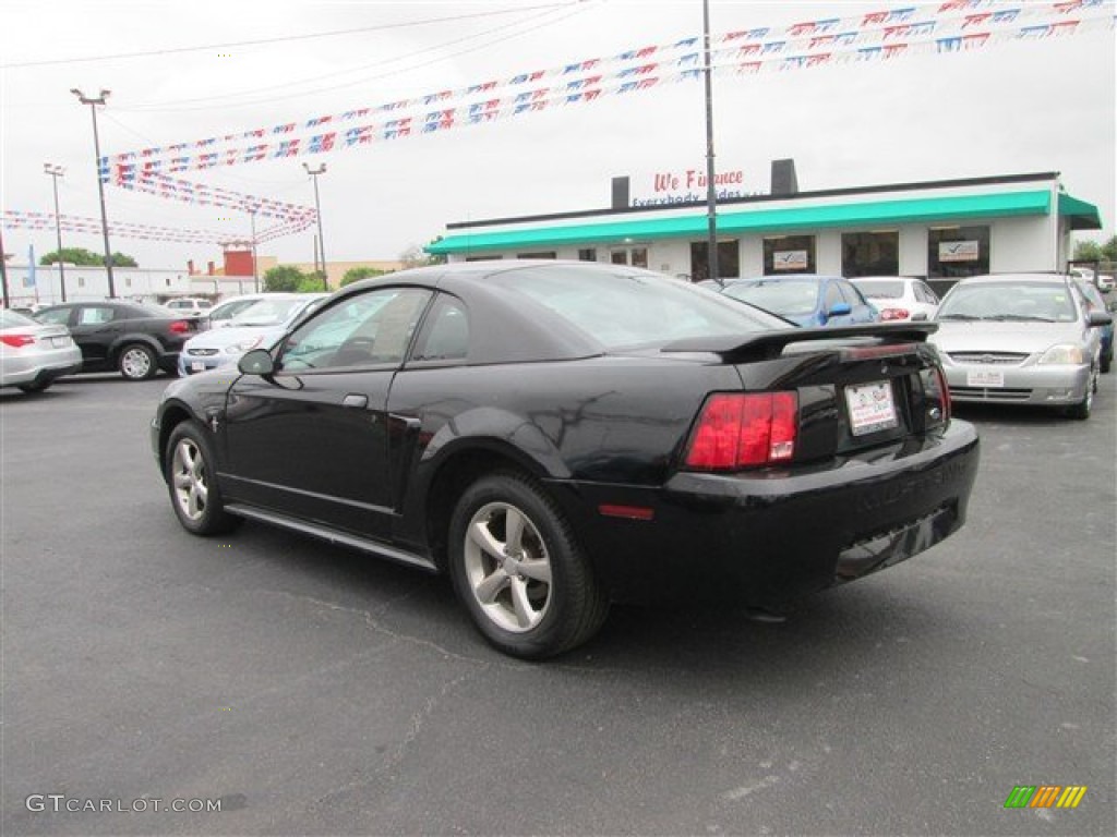 2002 Mustang V6 Coupe - Black / Dark Charcoal photo #5