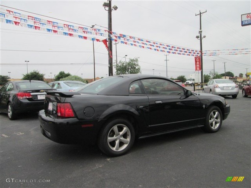 2002 Mustang V6 Coupe - Black / Dark Charcoal photo #7