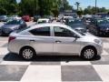 Brilliant Silver Metallic - Versa 1.6 S Sedan Photo No. 3