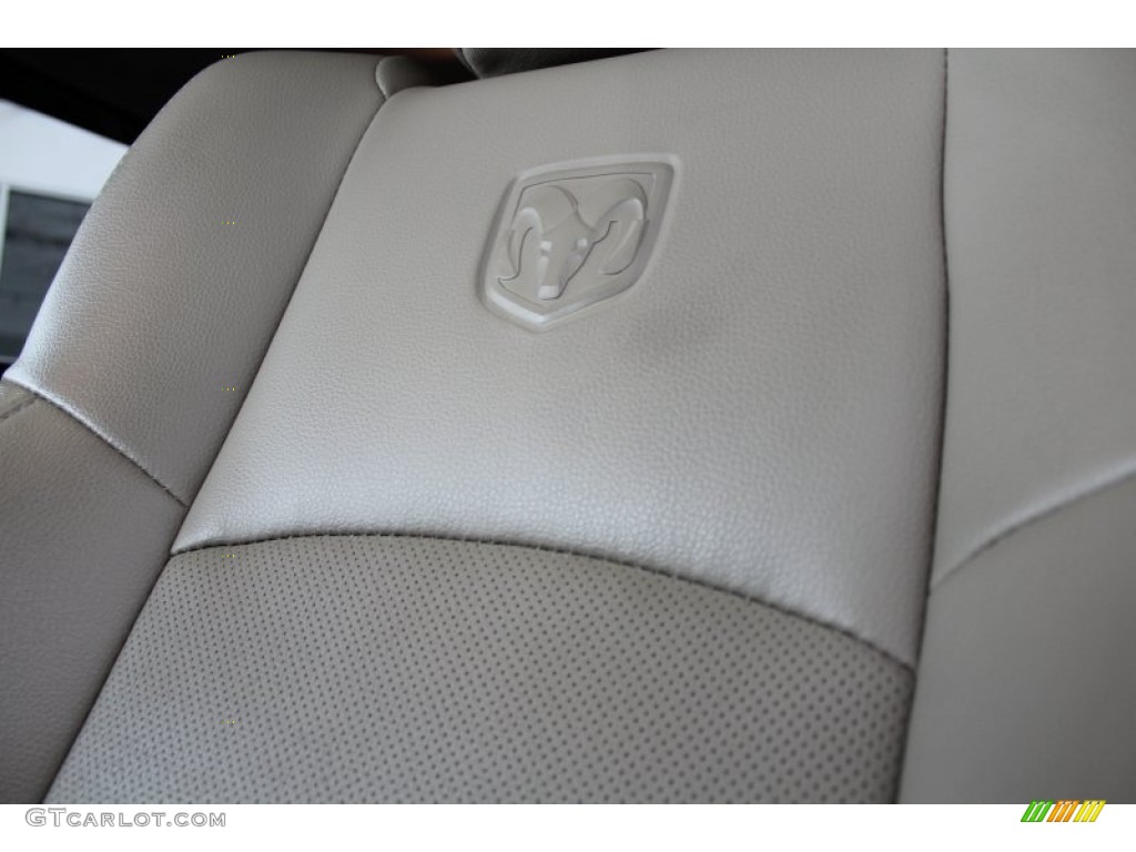 2011 Ram 1500 Laramie Crew Cab 4x4 - Deep Cherry Red Crystal Pearl / Light Pebble Beige/Bark Brown photo #34