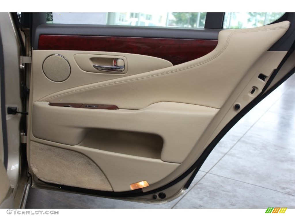 2009 Lexus LS 460 Door Panel Photos