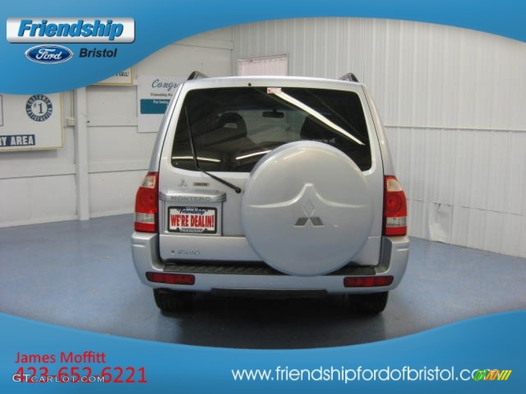 2004 Montero Limited 4x4 - Cool Silver Metallic / Charcoal photo #4