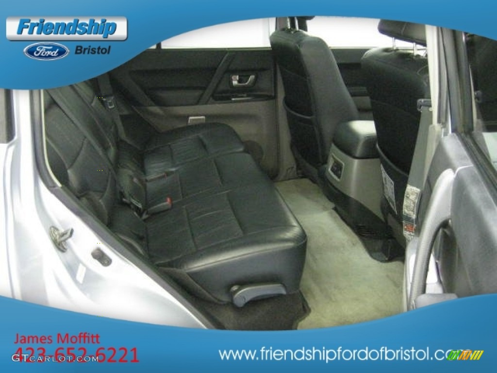 2004 Montero Limited 4x4 - Cool Silver Metallic / Charcoal photo #15