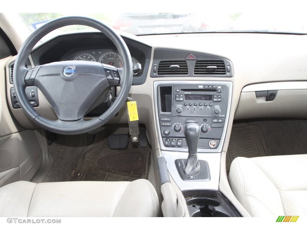 2009 Volvo S60 2.5T Taupe Dashboard Photo #81512676