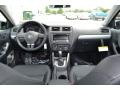 Black Uni - Jetta SE Sedan Photo No. 5
