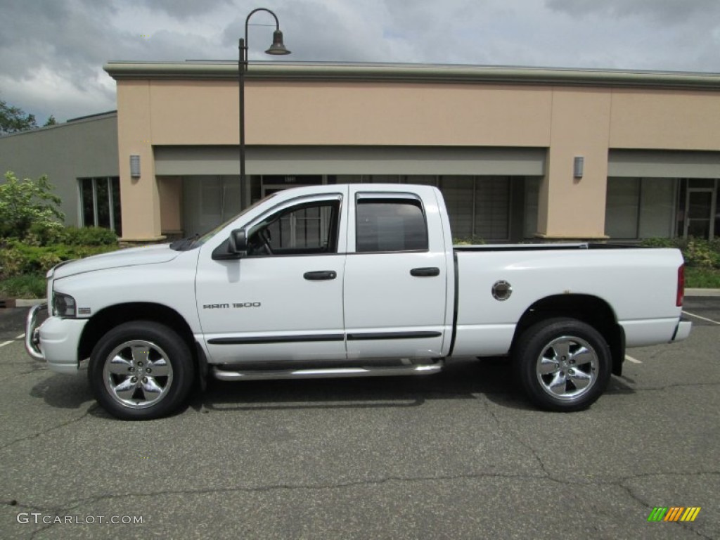 2005 Ram 1500 Laramie Quad Cab 4x4 - Bright White / Taupe photo #3