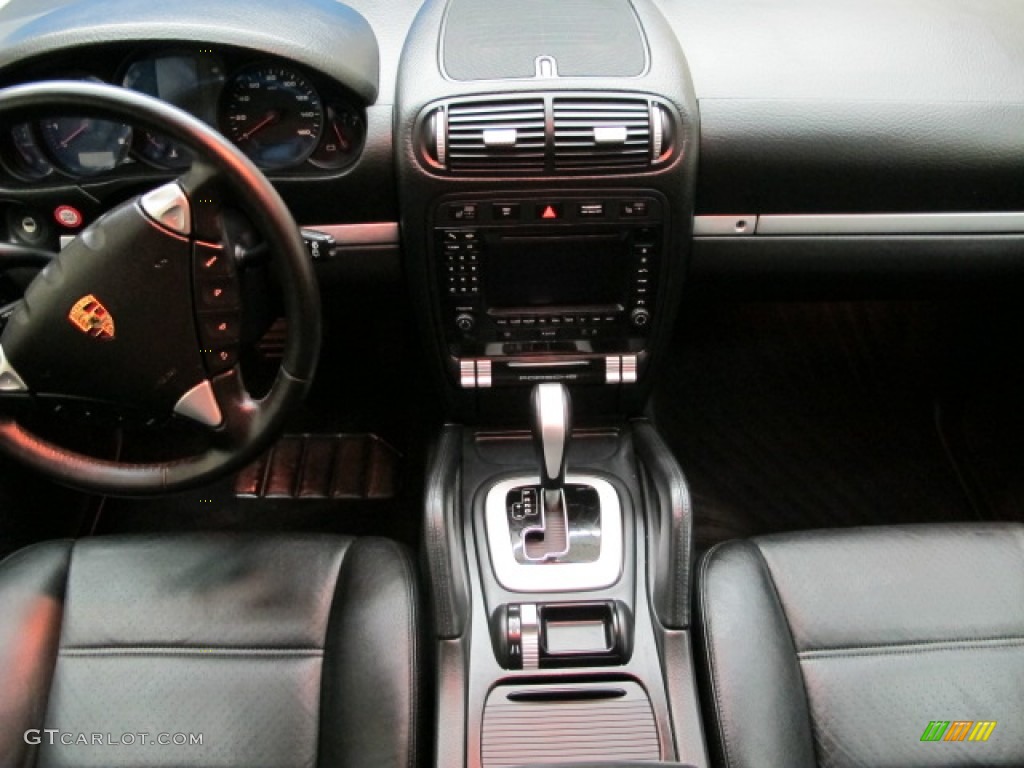 2006 Cayenne Tiptronic - Iceland Silver Metallic / Black photo #26