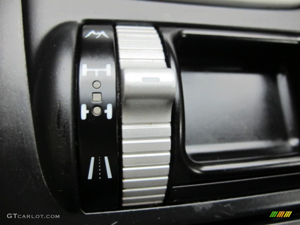 2006 Cayenne Tiptronic - Iceland Silver Metallic / Black photo #34