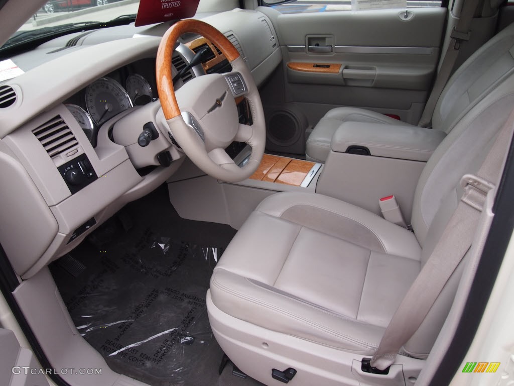 2007 Aspen Limited HEMI 4WD - Cool Vanilla White / Dark Khaki/Light Graystone photo #14