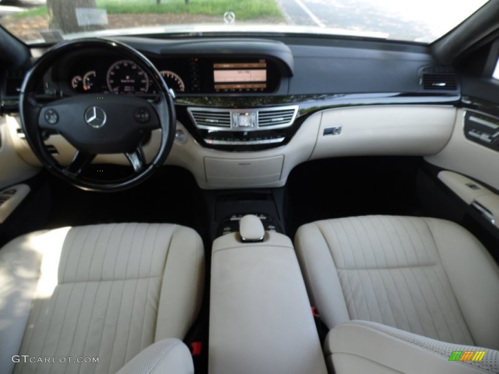 2008 Mercedes-Benz S 550 Sedan designo Porcelain Dashboard Photo #81520705