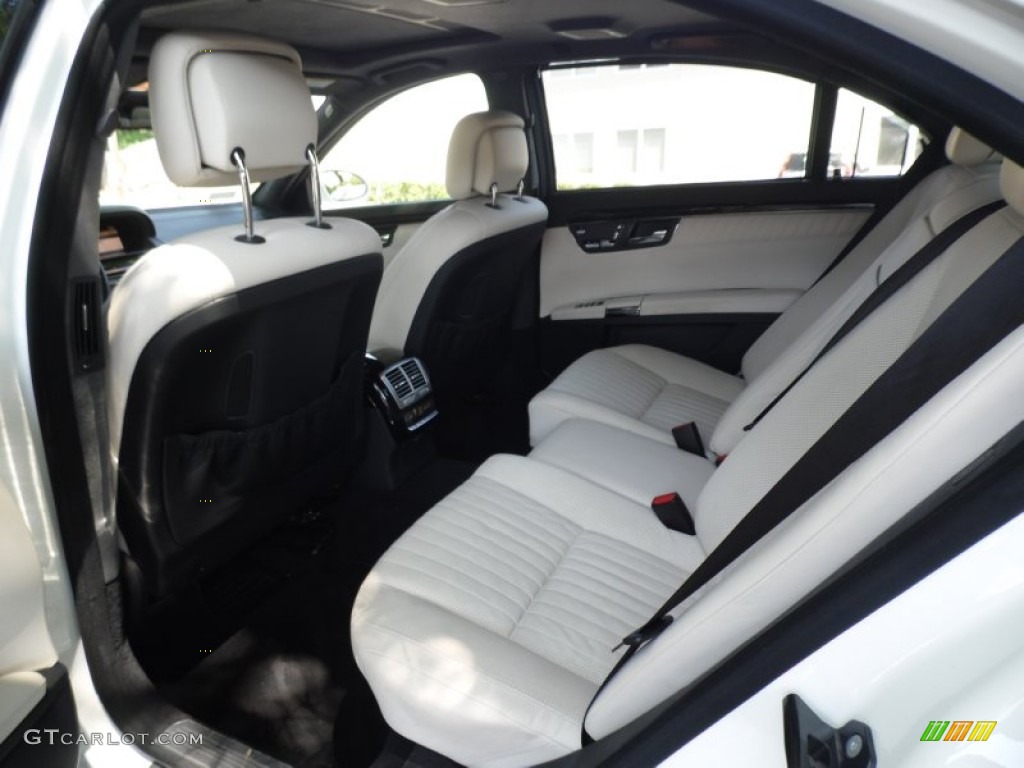 2008 Mercedes-Benz S 550 Sedan Rear Seat Photo #81520948