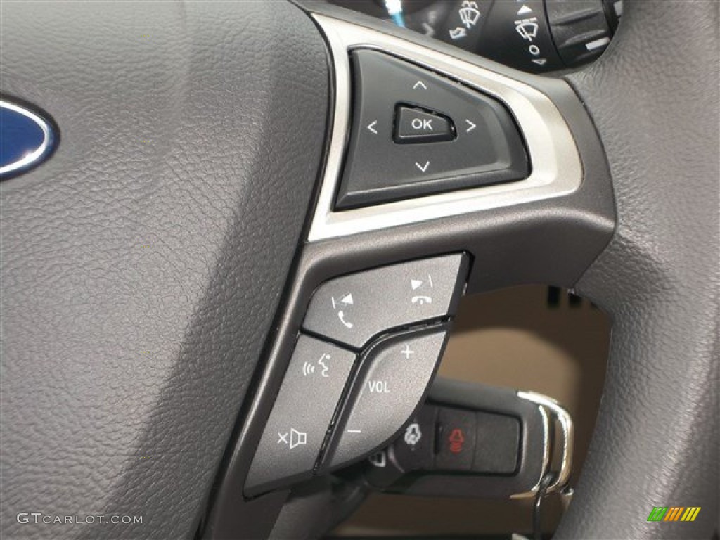 2013 Ford Fusion SE Controls Photo #81521153