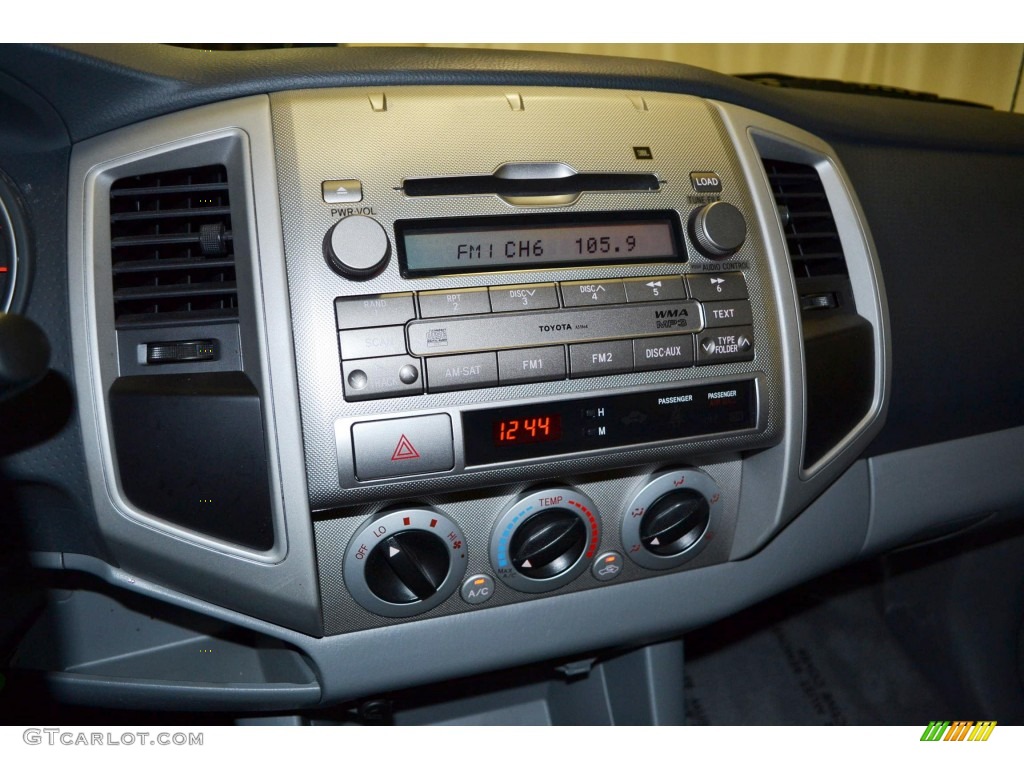 2011 Toyota Tacoma V6 TRD Sport PreRunner Double Cab Controls Photo #81523376