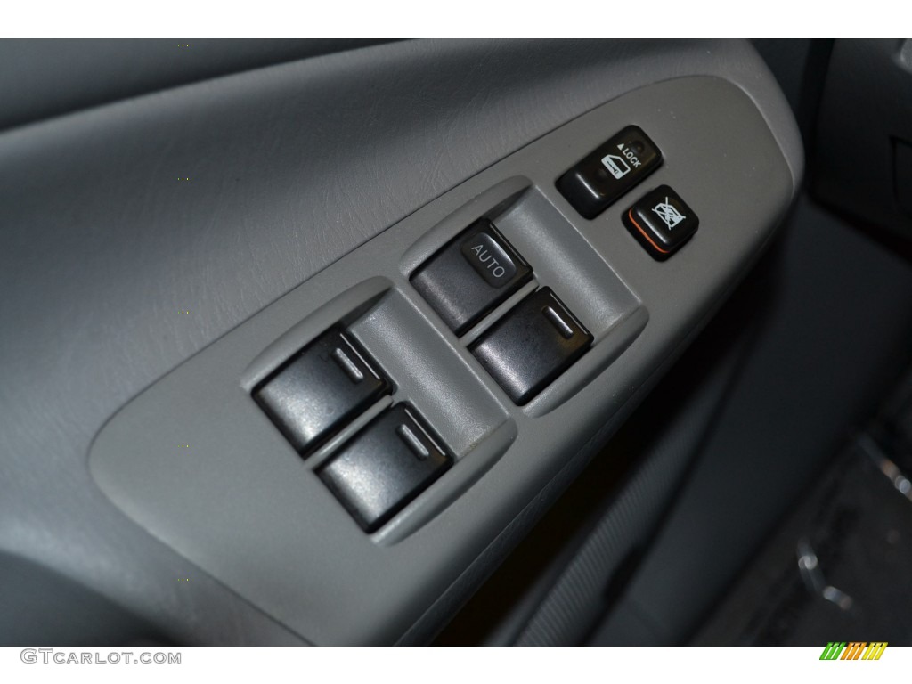 2011 Toyota Tacoma V6 TRD Sport PreRunner Double Cab Controls Photo #81523511