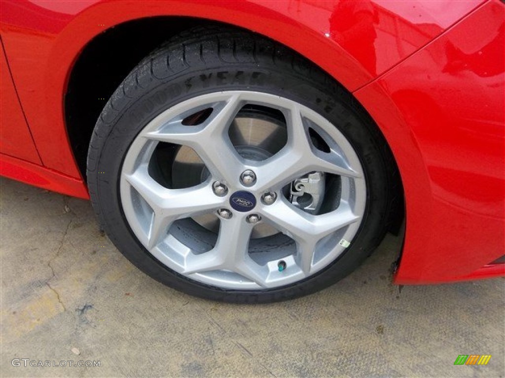 2013 Ford Focus ST Hatchback Wheel Photo #81523706
