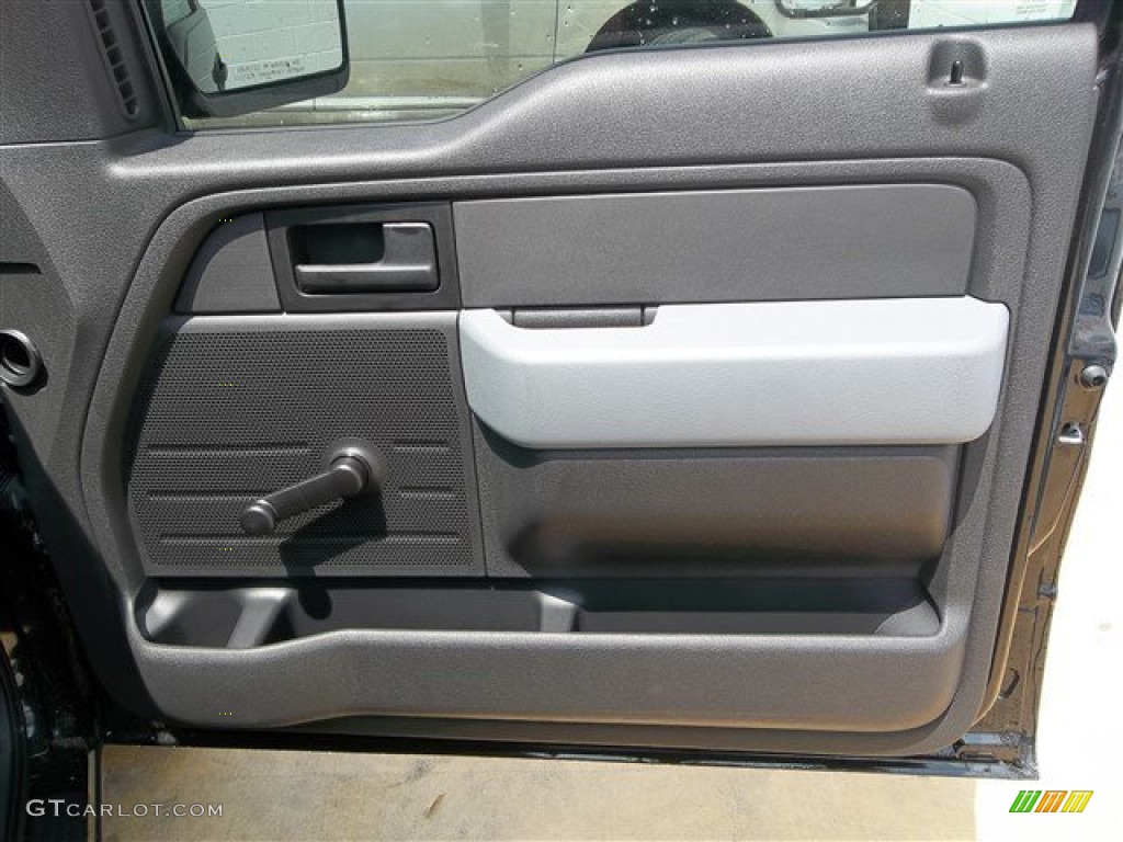 2013 Ford F150 XL Regular Cab Steel Gray Door Panel Photo #81523930