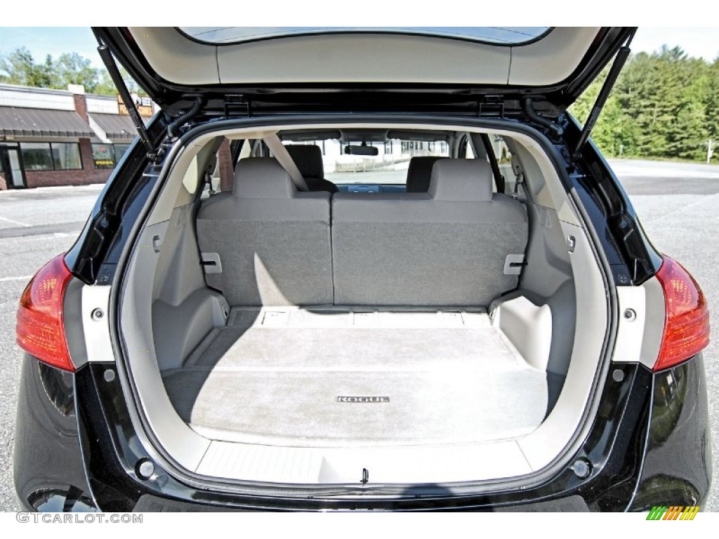 2010 Nissan Rogue SL AWD Trunk Photos