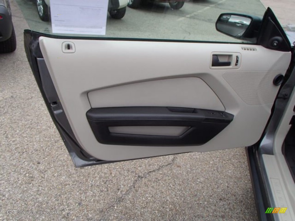 2011 Ford Mustang V6 Convertible Door Panel Photos