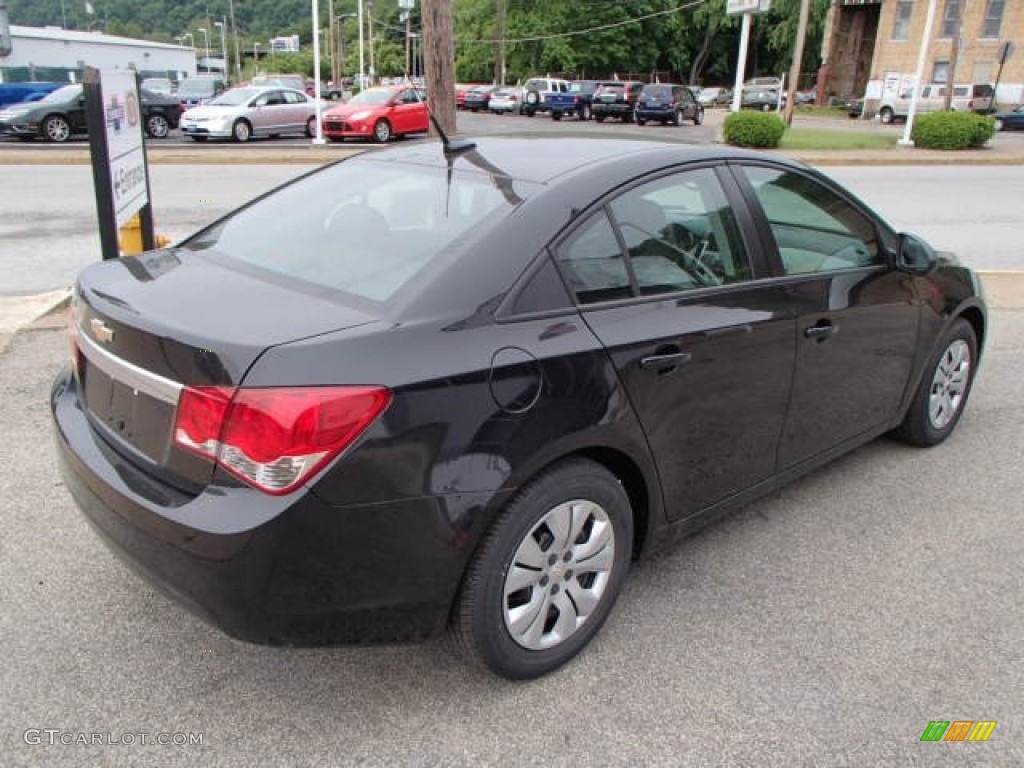 2013 Cruze LS - Black Granite Metallic / Jet Black/Medium Titanium photo #8