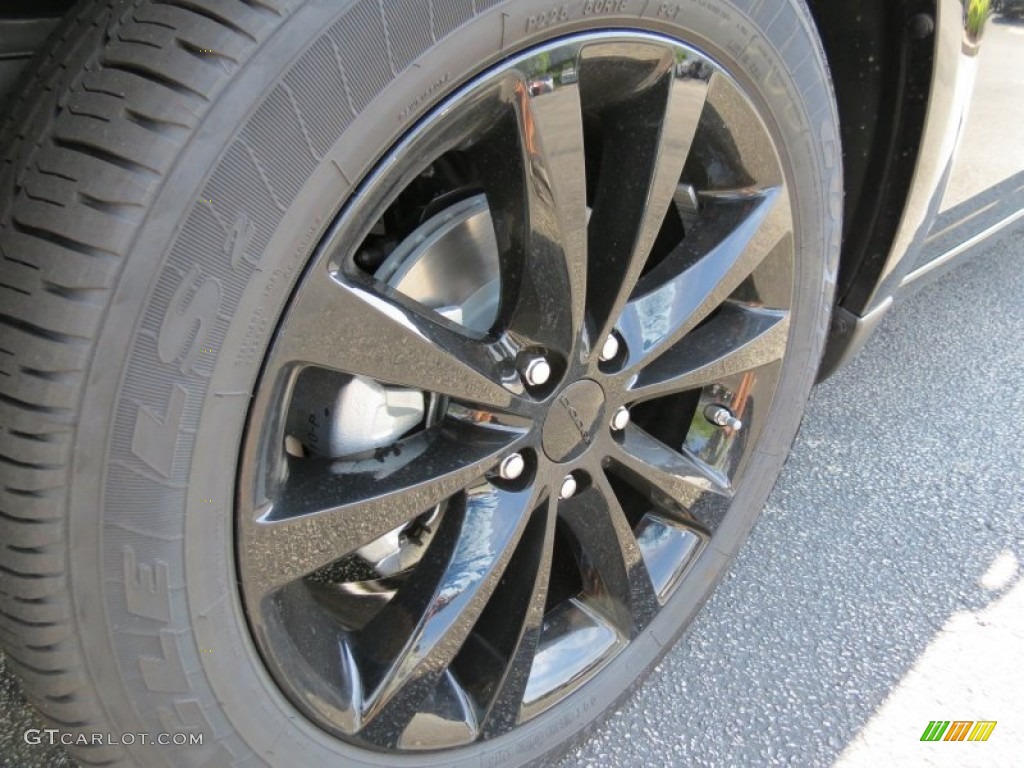 2013 Dodge Avenger SE V6 Blacktop Wheel Photos