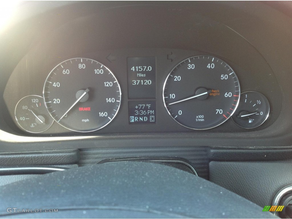 2005 Mercedes-Benz C 240 Sedan Gauges Photos