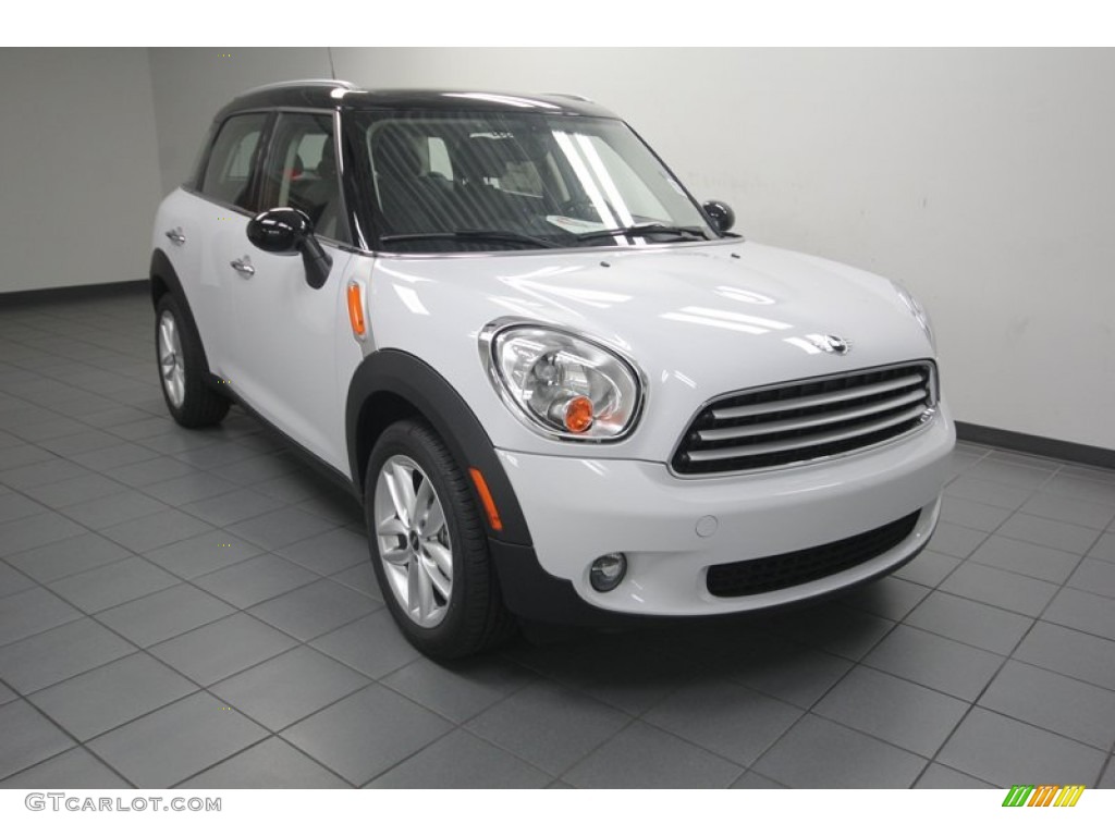 Light White Mini Cooper