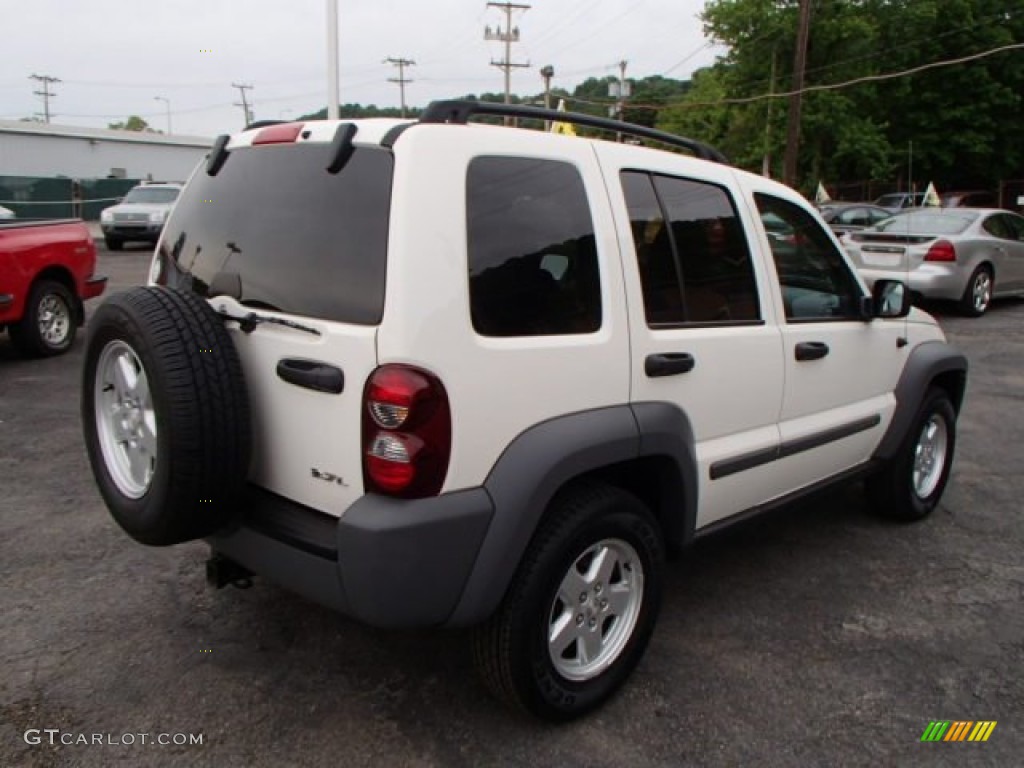 Stone White 2005 Jeep Liberty Sport 4x4 Exterior Photo #81533241