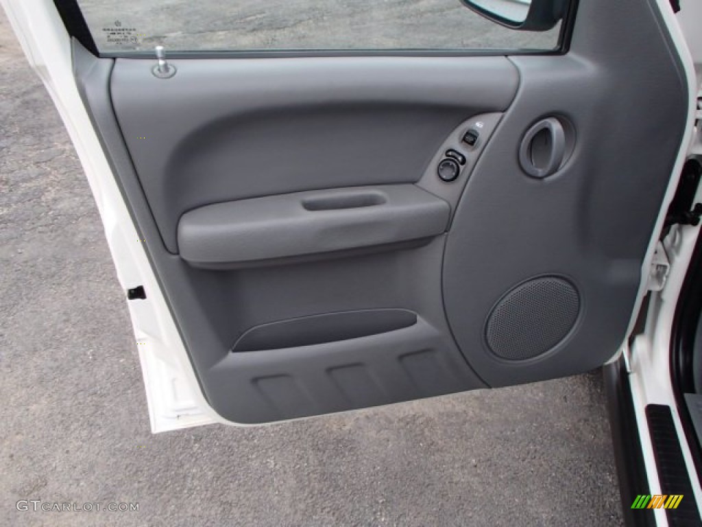 2005 Jeep Liberty Sport 4x4 Medium Slate Gray Door Panel Photo #81533312