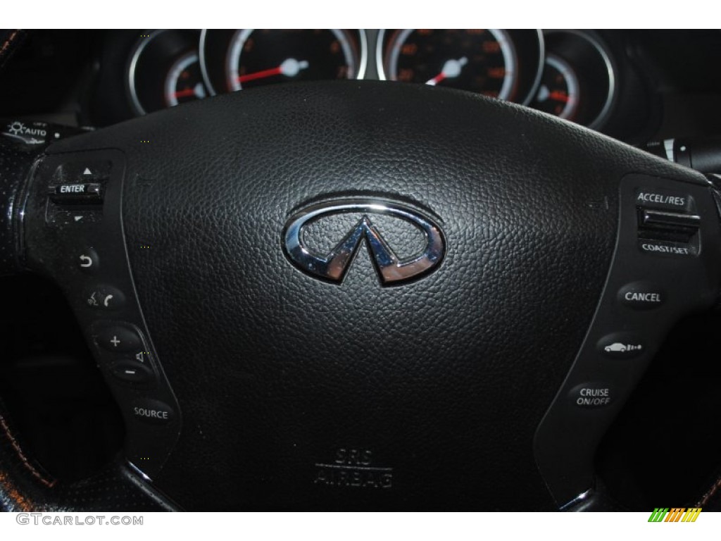 2006 Infiniti M 45 Sedan Controls Photos