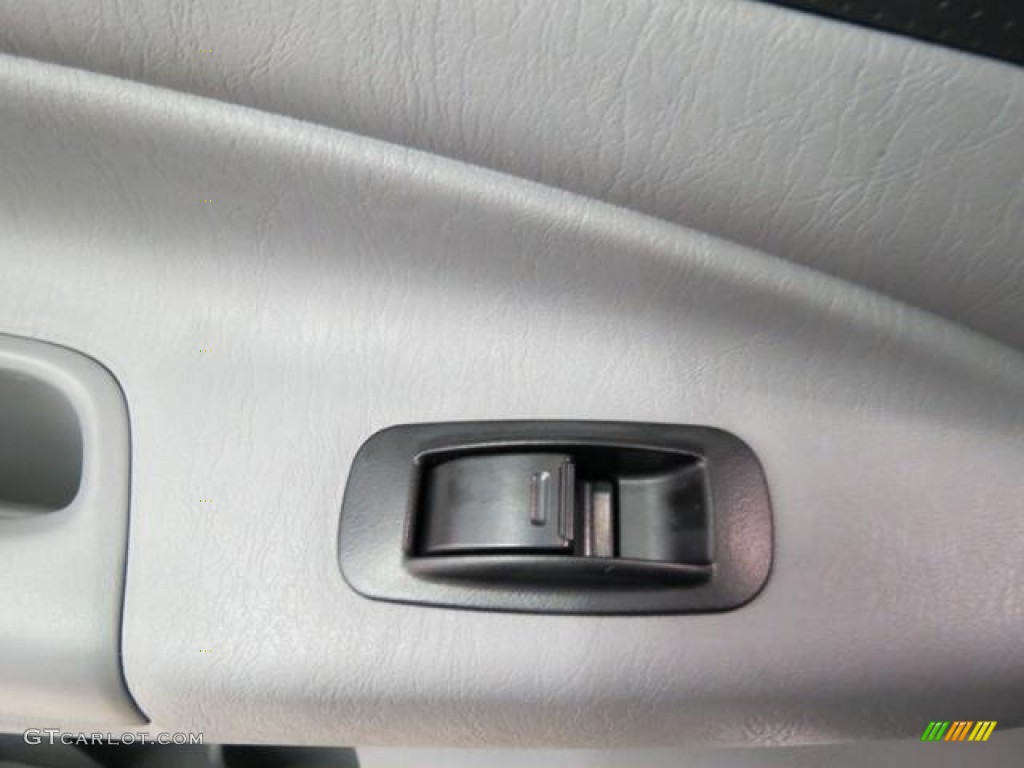 2013 Toyota Tacoma V6 TRD Sport Prerunner Double Cab Controls Photo #81533993