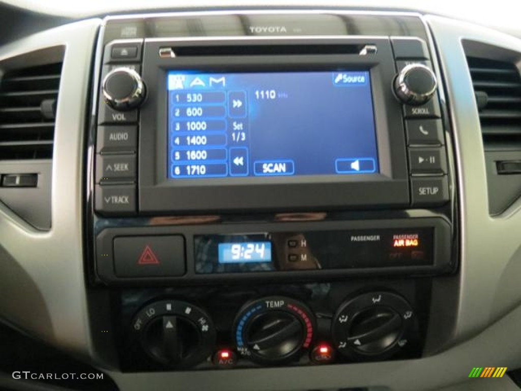 2013 Toyota Tacoma V6 TRD Sport Prerunner Double Cab Controls Photo #81534107
