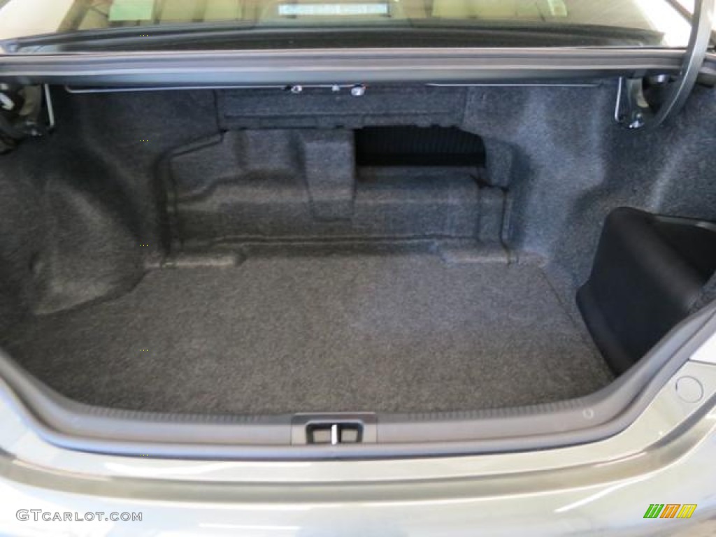 2013 Toyota Camry Hybrid XLE Trunk Photo #81535213