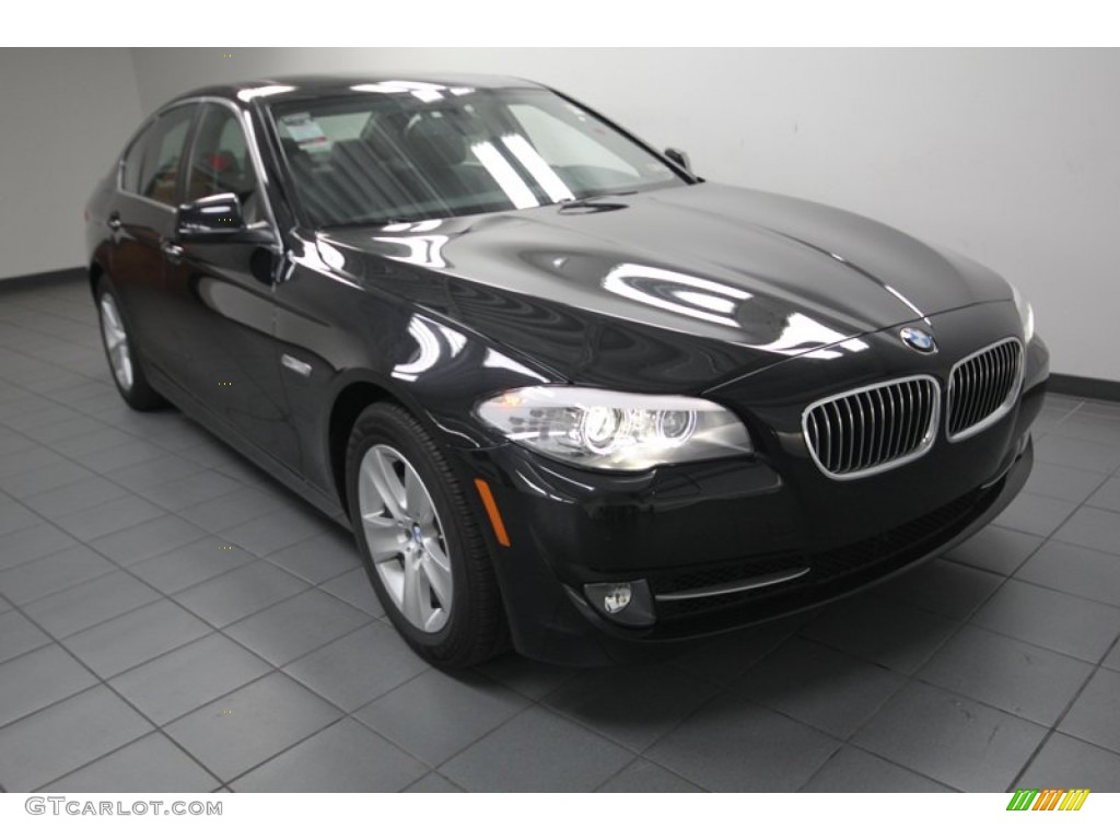 Black Sapphire Metallic BMW 5 Series