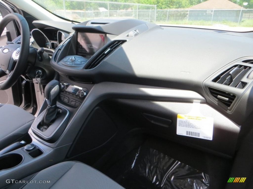 2013 Escape SE 1.6L EcoBoost - Tuxedo Black Metallic / Charcoal Black photo #16