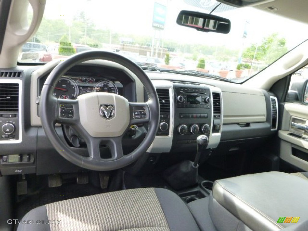 2012 Dodge Ram 2500 HD SLT Crew Cab 4x4 Dashboard Photos