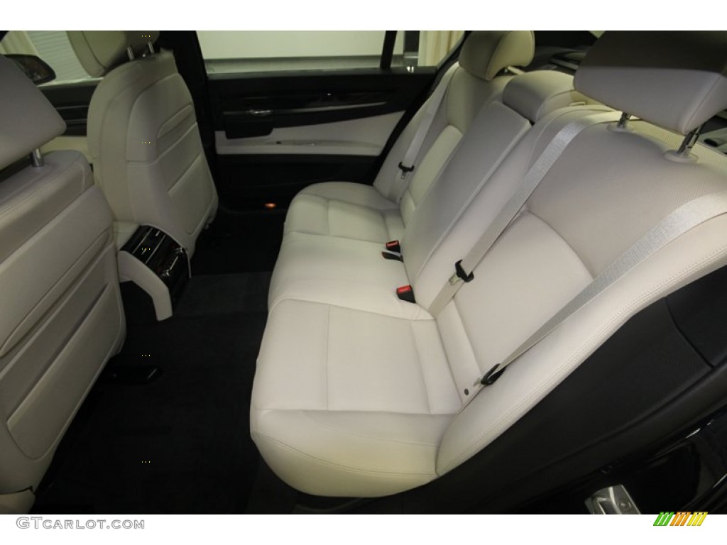 2013 BMW 7 Series 740Li Sedan Rear Seat Photo #81537638