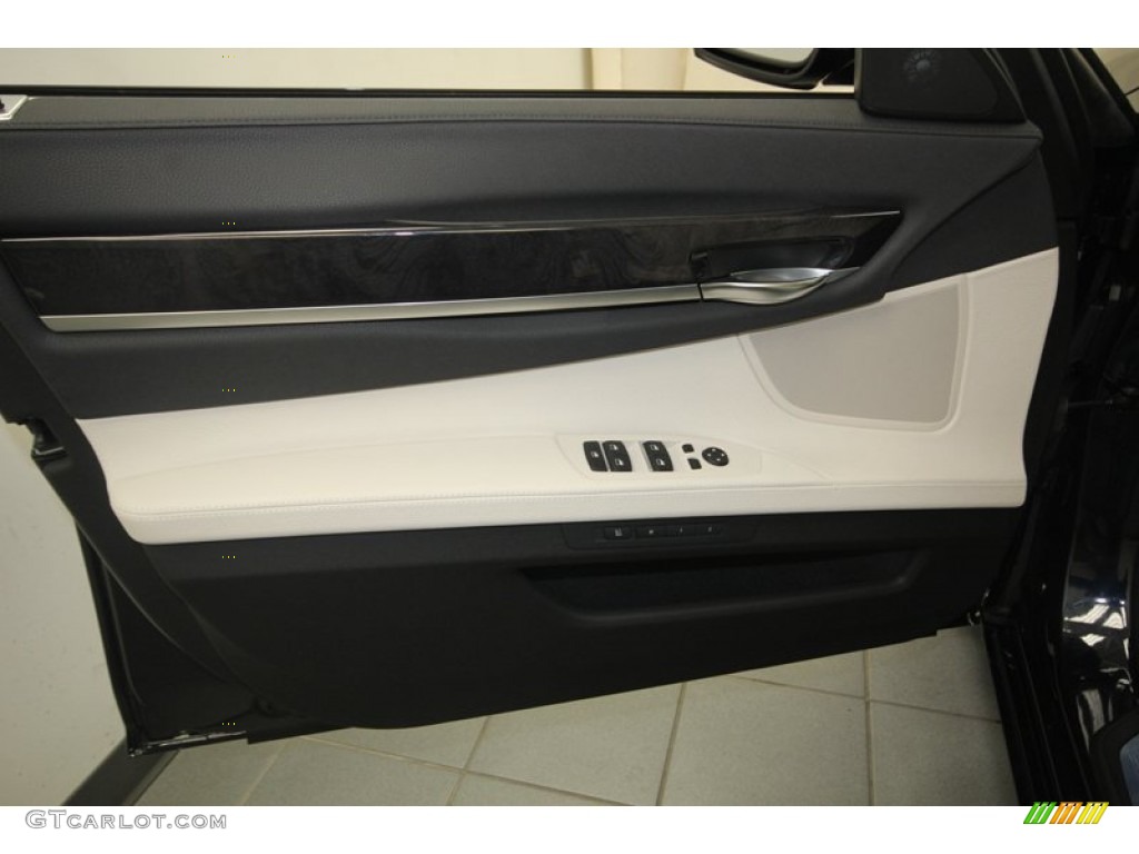 2013 BMW 7 Series 740Li Sedan Door Panel Photos