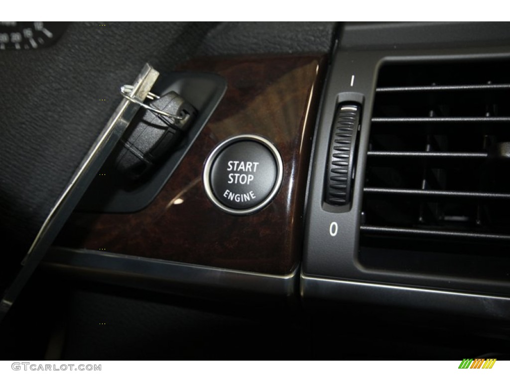 2013 X5 xDrive 35i Premium - Platinum Gray Metallic / Black photo #24
