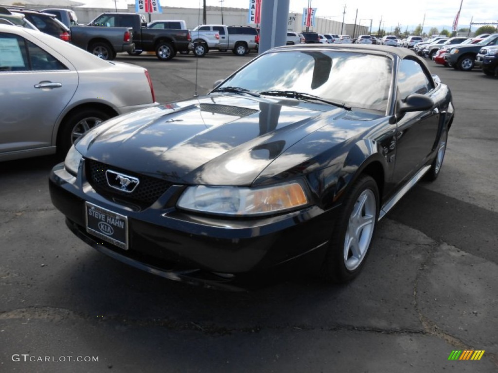2000 Mustang GT Convertible - Black / Medium Parchment photo #2