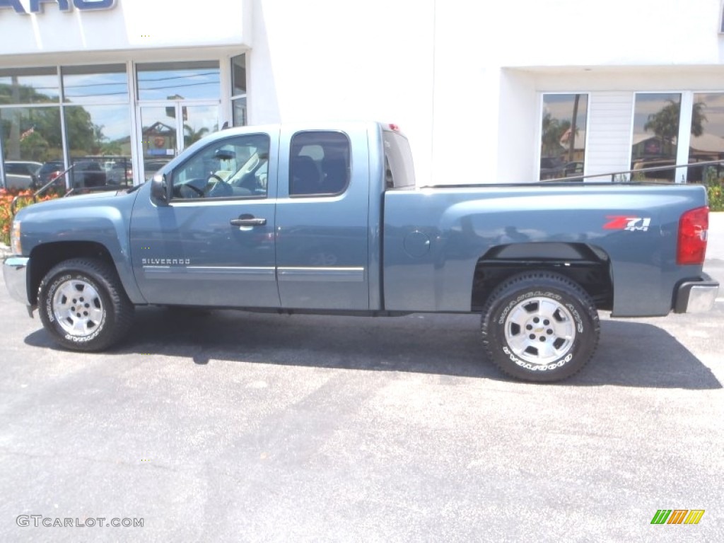 2013 Silverado 1500 LT Extended Cab 4x4 - Blue Granite Metallic / Ebony photo #4