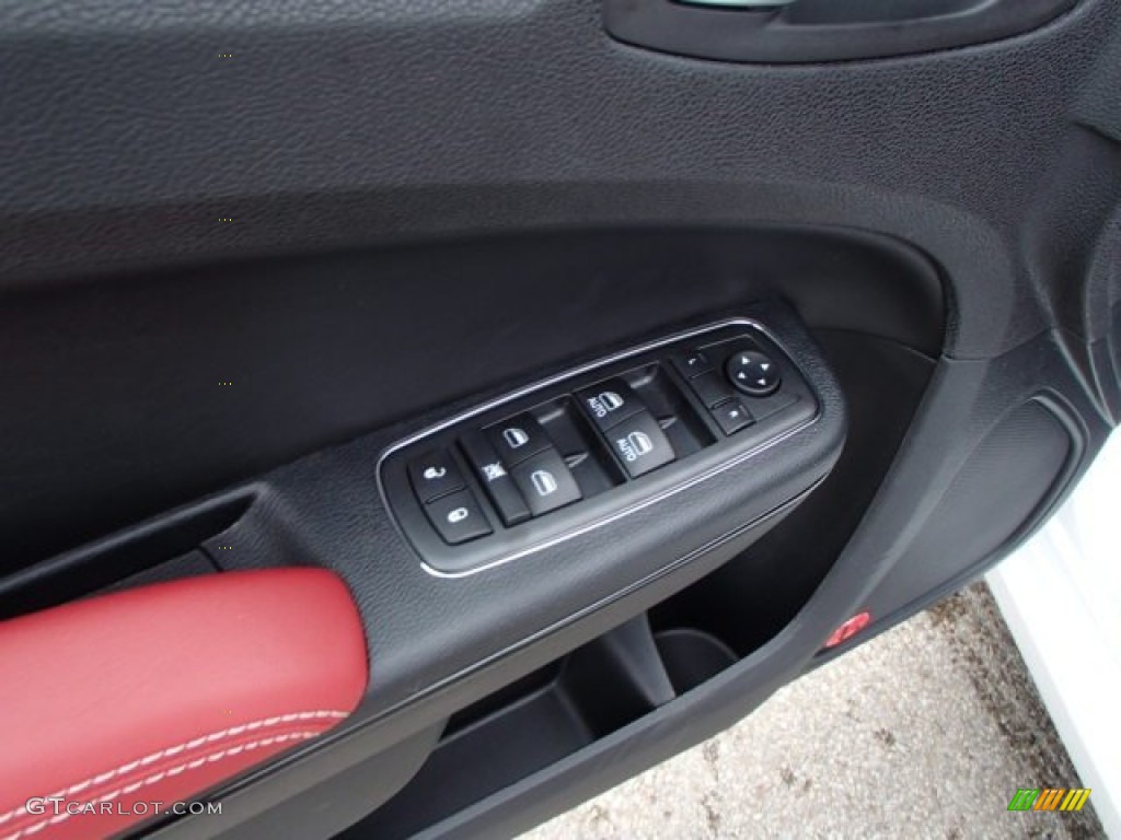 2013 Chrysler 300 S V6 AWD Controls Photo #81543717