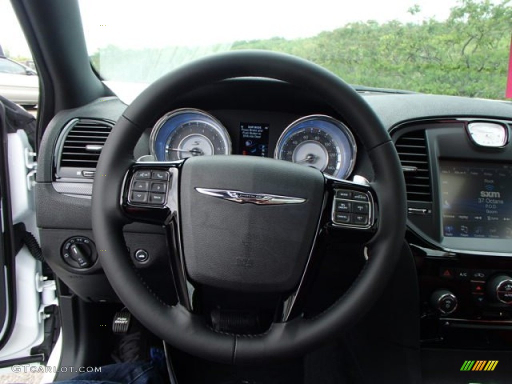 2013 Chrysler 300 S V6 AWD Steering Wheel Photos