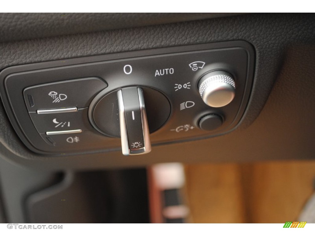 2013 Audi S6 4.0 TFSI quattro Sedan Controls Photo #81547897