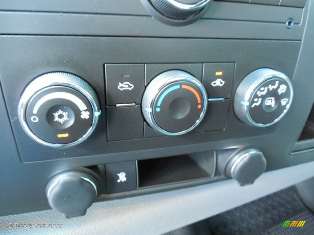 2010 Chevrolet Silverado 1500 LS Regular Cab Controls Photo #81548482